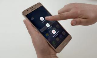 Reset do ustawień fabrycznych (twardy reset) dla Samsunga Galaxy S Plus GT-I9001